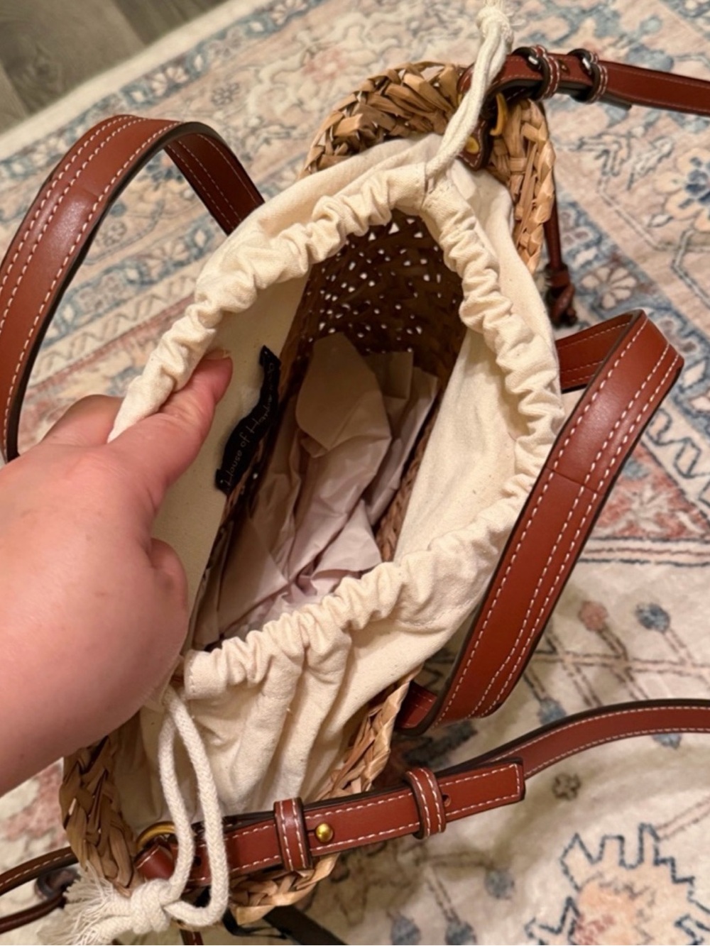House of Harlow 1960 Straw Crossbody Bag with Brown Leather Trim - Picture 8 of 9